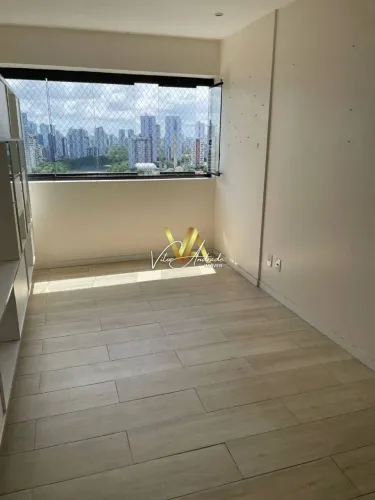 Apartamento na Madalena, próximo da Beira-rio com três quartos, sendo um suíte e lazer com