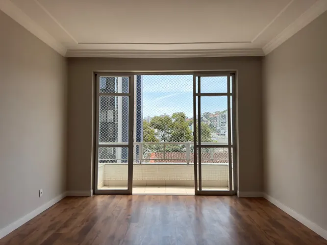Apartamento com 4 quartos, suíte, 2 vagas e planejados para locação