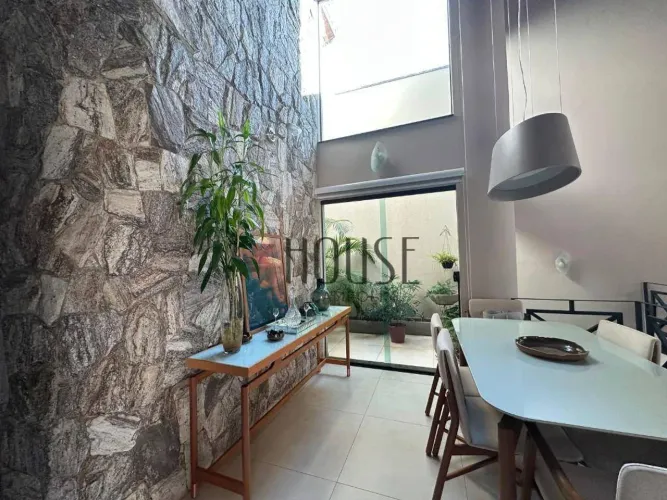 Casa com 3 quartos para alugar, 250 m²- Condomínio Granja Olga I - Sorocaba/SP