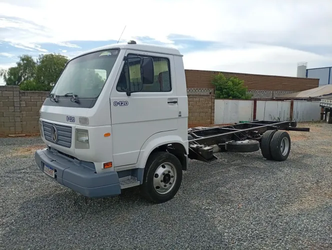 8-120 ano 2002 motor mwm x10 bomba injetora
