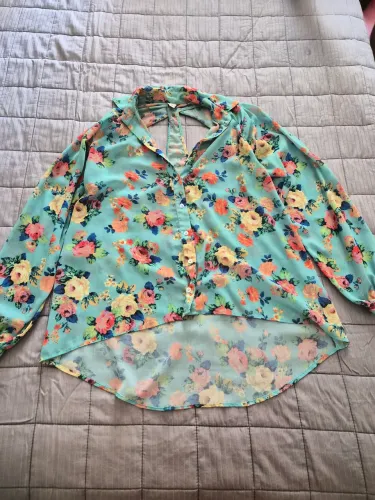Blusa edite atrás Farm Rio