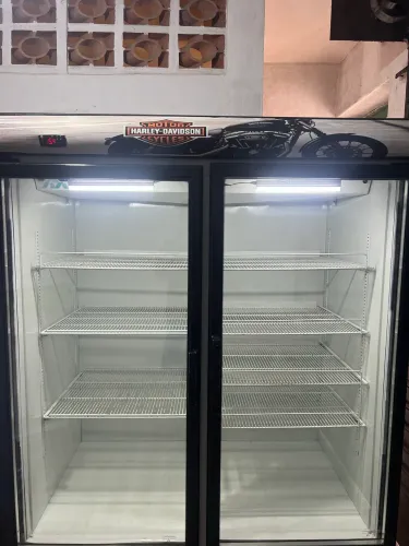 Freezer expositora vertical Metalfrio/ frezer refrigerador expositora para bebidas