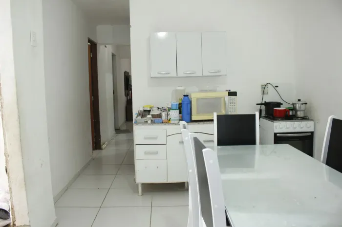 Excelente casa 3/4 + suíte com Área de serviço, varanda com chuveirão