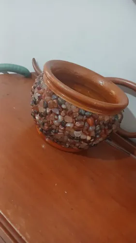 Vaso Artesanal Decorativo com Pedras Naturais 