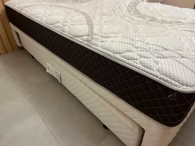 Doação de cama solteirão!