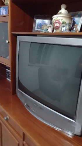 VENDO TV PANASONIC 30 POLEGADAS.