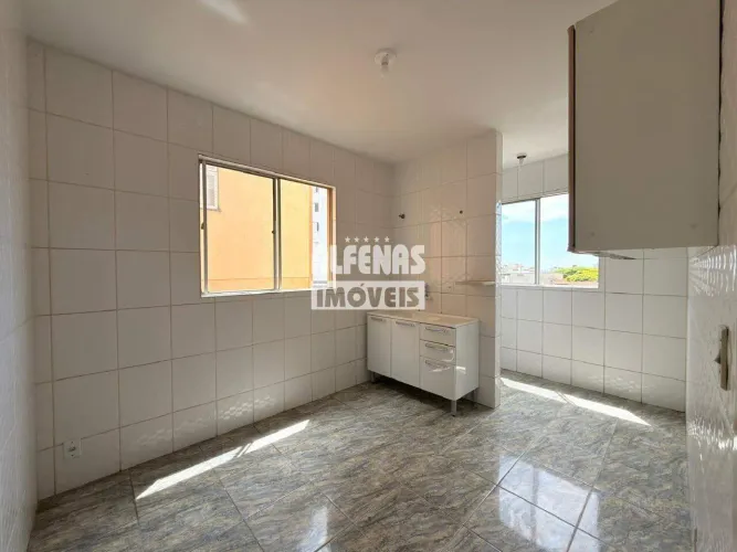 Apartamento para aluguel 2 quartos no Bairro GLORIA