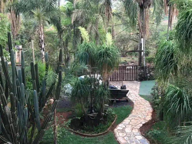 POUSADA EM DELFINÓPOLIS