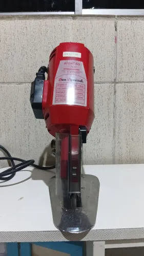 Máquina corte tecido