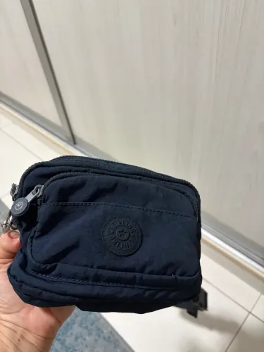 Pochete ou bolsa transversal kipling