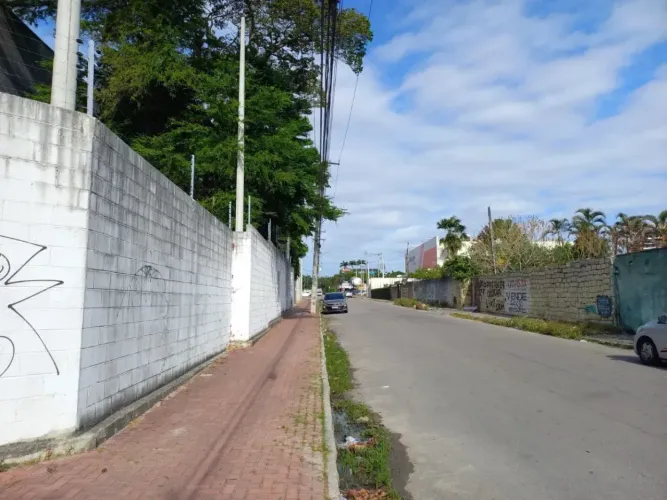 Excelente terreno para venda com 2.084 m2 na melhor localização da Maraponga em Fortaleza