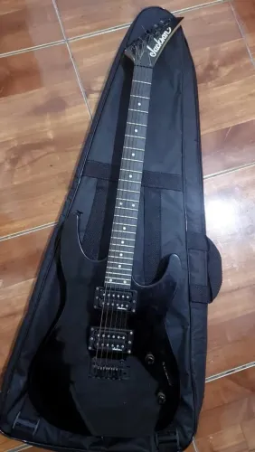 GUITARRA JACKSON JS12