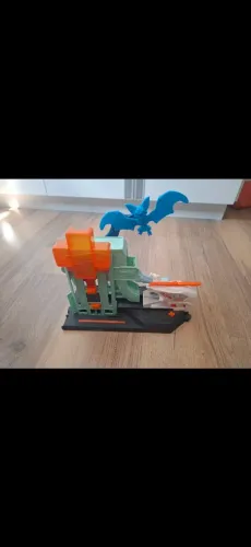 Hospital morcego Hot Wheels
