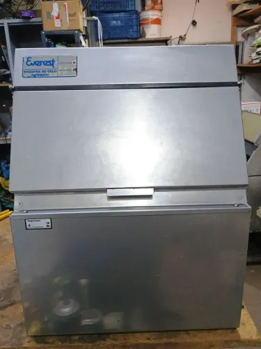 Máquina de gelo Everest EGC 50