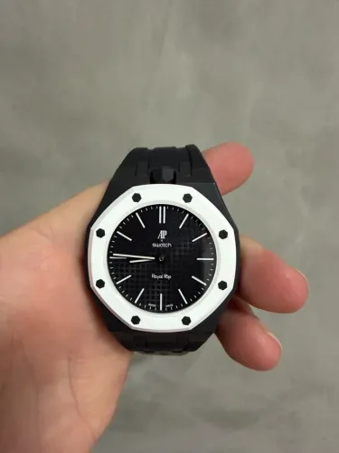 Relógio AP X Swatch Royal Pop Ocho negro