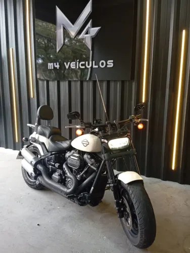 HARLEY-DAVIDSON FAT BOB FXFBS