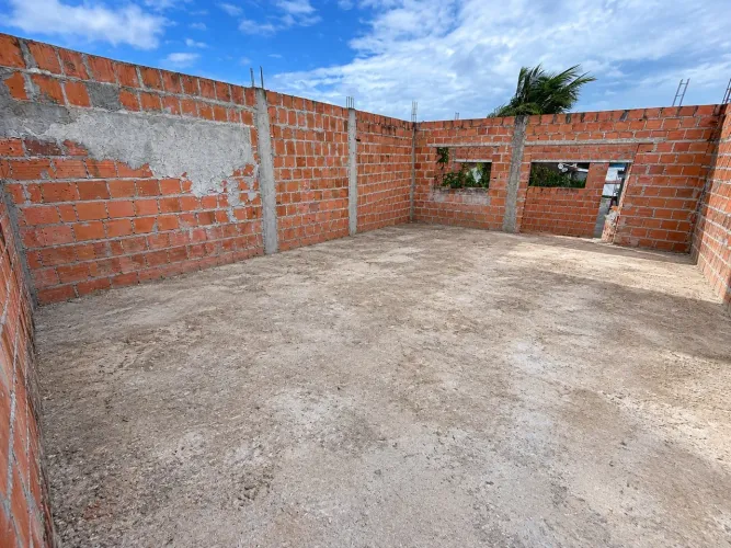 Terreno/casa jardim valeria 2      (6,7m x 17m)
