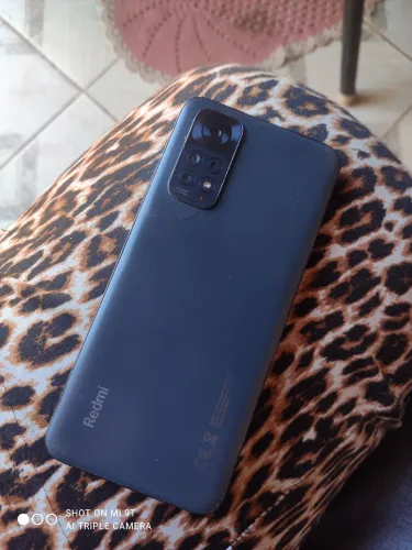 Vendo celular redmi 11