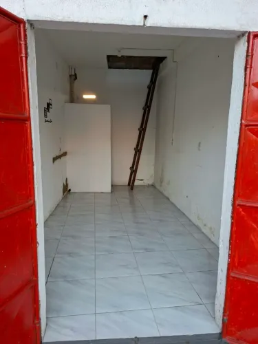 Ponto comercial na serraria.