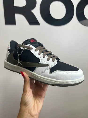 Tênis air Jordan 1 low x travis scott 
