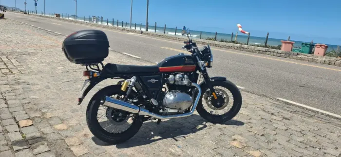 Royal Enfield Interceptor 650 ABS - Sunset Strip Black modelo 2023