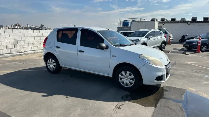 Renault Sandero Authentique Hi-flex 1.0 16V 5P 2013