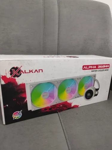 Water cooler 360mm Argb com display 