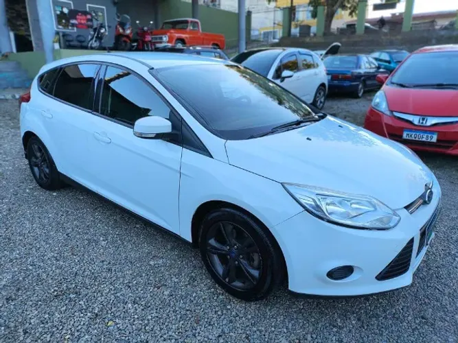 Ford Focus 1.6 S/1.6 SE Flex 16V 5P AUT 2014
