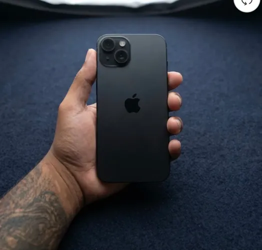 Apple iPhone 15 (256 Gb) - Preto 80%