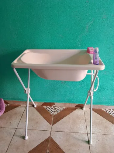 Vende-se essa banheira