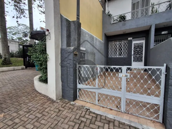 Casa para locação na Vila Mariana, São Paulo-SP: 1 quarto, 1 sala, 1 banheiro, 1 vaga de g