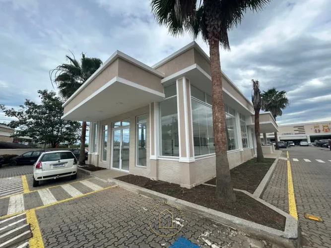 Quiosque com Estrutura para Restaurante no Norte Sul Boulevard, Lagoa, Macaé/RJ