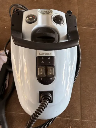 aparelho de limpeza a vapor Lavor