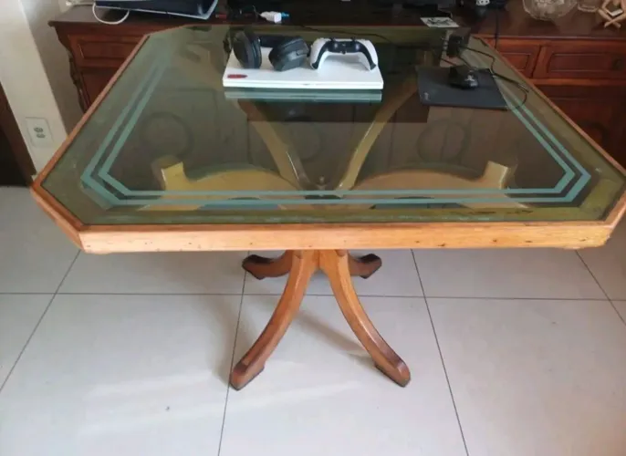Mesa de jantar octogonal