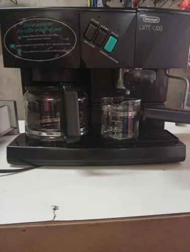 Cafeteira De'Longhi 3 em um.