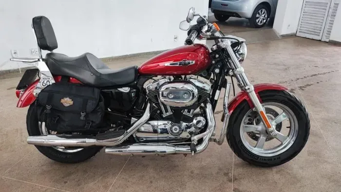 HARLEY-DAVIDSON XL 1200 CUSTOM 2013