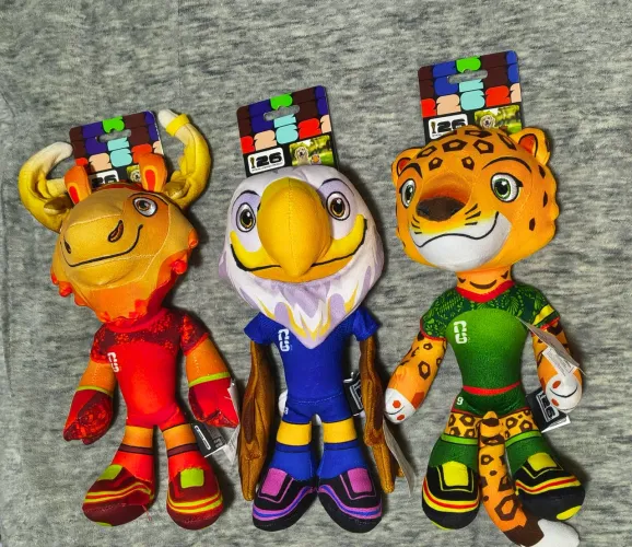 Mascote Oficial da Copa do Mundo FIFA 2026 - Maple, Zayu e Clutch