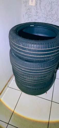Pneus Michellan 215/50 aro 17