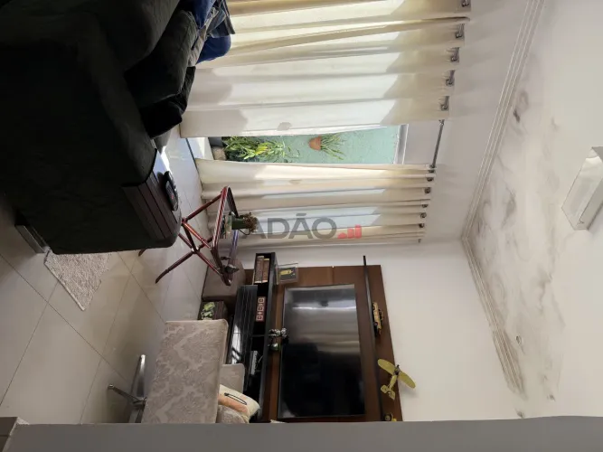Duas casas no Lote