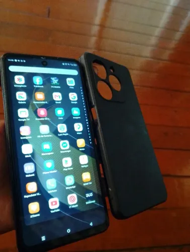 Vendo cll de infinix 8 pro semi novo pra sair logo 450