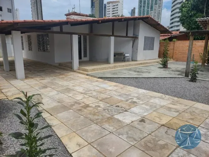CASA À VENDA EM PONTA NEGRA