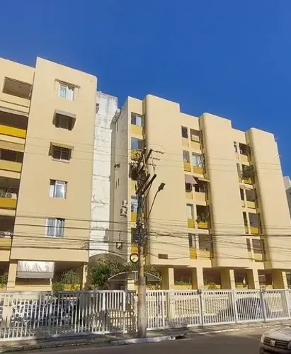 Apartamento Quarto e Sala no Rio Vermelho com Elevador, Portaria 24 hs e Garagem