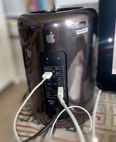 Mac Pro 2013 3.7 GHz + Thunderbolt Display 27"
