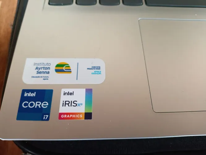 Notebook Lenovo i7 12th 12gb ram placa de video iris xep