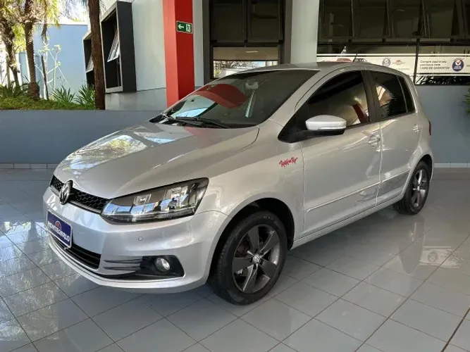 Volkswagen Fox Rock IN RIO 1.6 MI Total Flex 8V 5P 2016