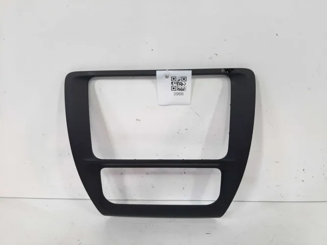 Acabamento Central Console Multimidia Jetta 2016 2017 2018