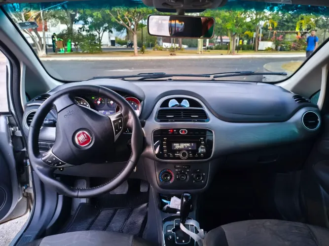 Fiat Punto Essence Dualogic 1.6 Flex 16V 5P 2013