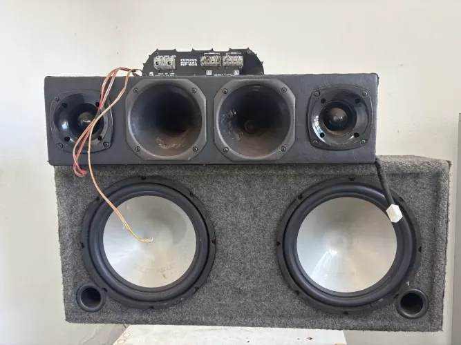 Caixa Trio Completa com Subwoofer + Cornetas + Tweeter - Som Automotivo