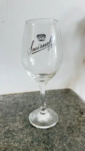 Kit Com 10 Taças Smirnoff Para Drinks E Cocktails