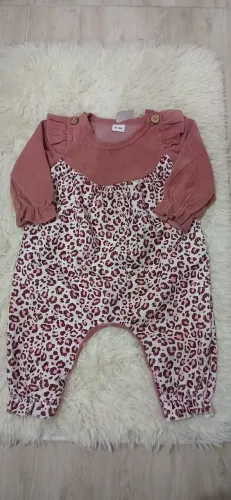 Lindo macacão Menina 09/12m